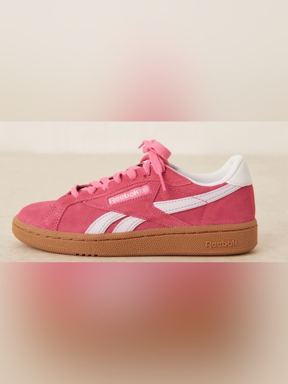 Reebok New Women's Pink Club C Grounds UK Sneakers
Size 7.5 NWOT - Picture 2 of 15